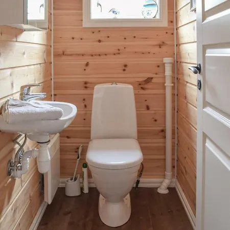 Five Bedroom Holiday In Дом отдыха Рена
